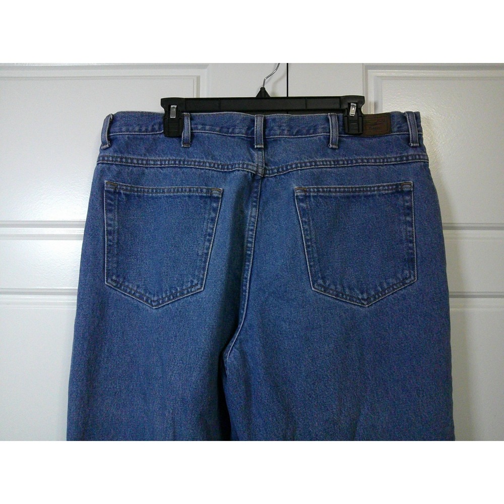 LL Bean Relaxed Fit Jeans Mens 38x32 Blue Medium Wash Denim Straight Leg - Picture 6 of 9